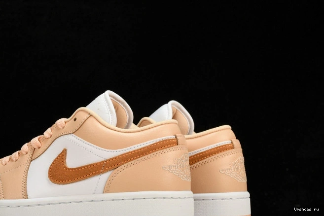 1 Jordan  Haze Low Sunset  DC0774-801 1116